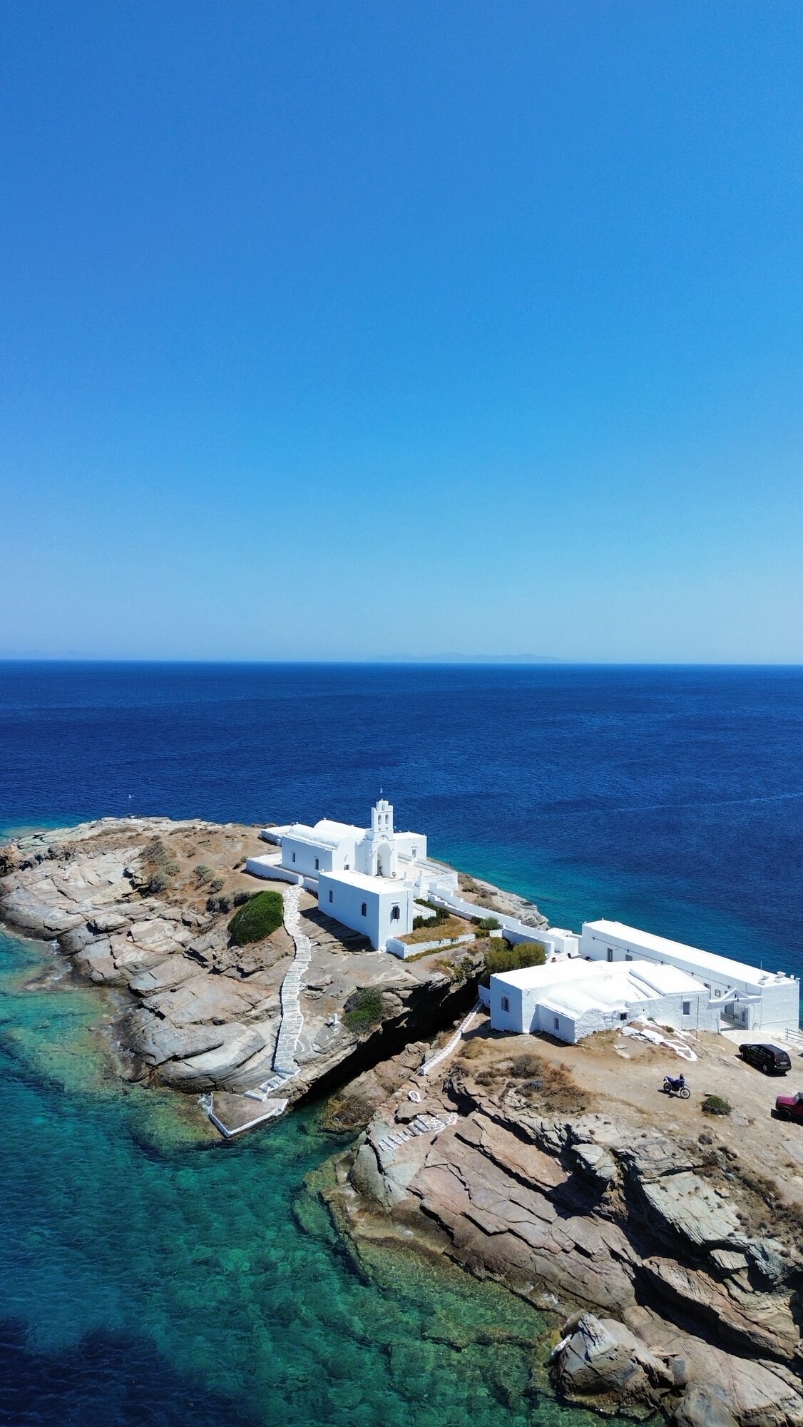 THE ULTIMATE SIFNOS TRAVEL GUIDE